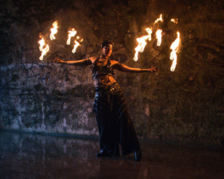jonglerie_feu_adulte_cour_formation_apprentissage_spectacle-de-feu_bolas_flow-art_alsace_bas-rhin_grand-est_bolas_staff_danse-de-feu